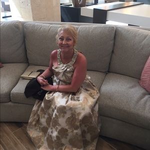 Meet your Posher, Rhonda